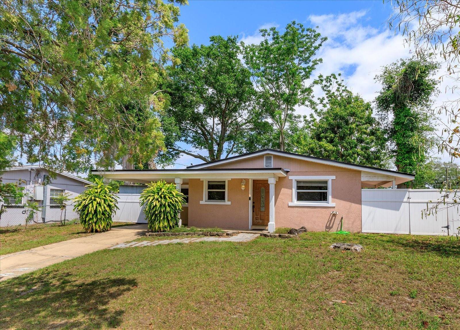 Apopka, FL 32703,1219 HELEN ST