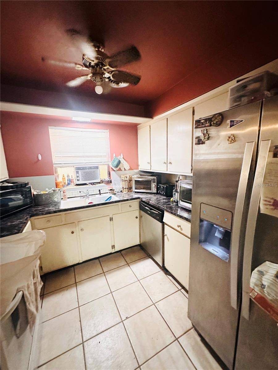 Eustis, FL 32726,430 W SEMINOLE AVE