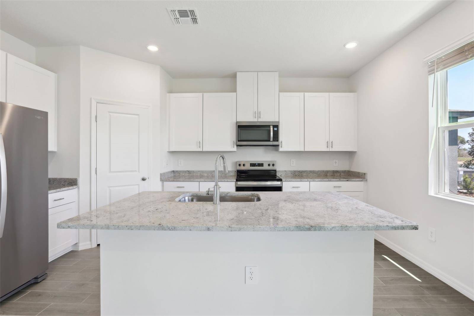 Zephyrhills, FL 33541,1878 DRAUGHTON DR