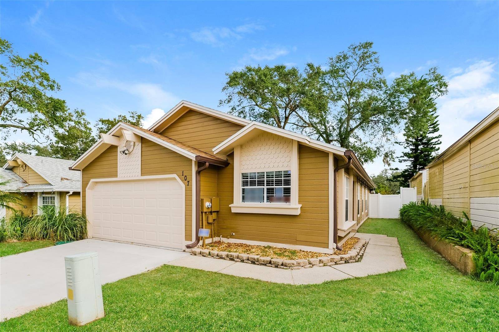 Sanford, FL 32771,107 MEADOW BLVD