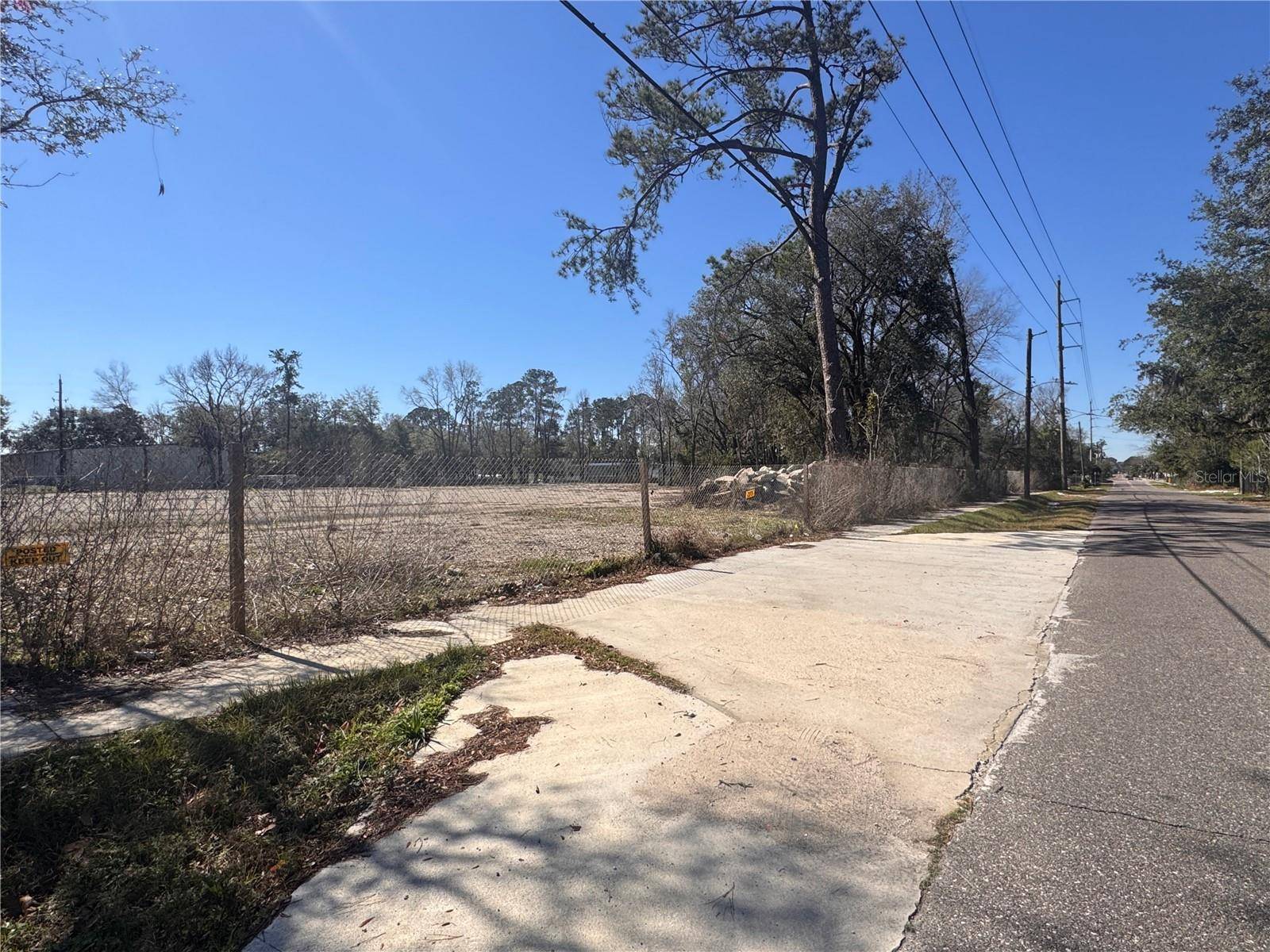 Jacksonville, FL 32254,5858 STUART