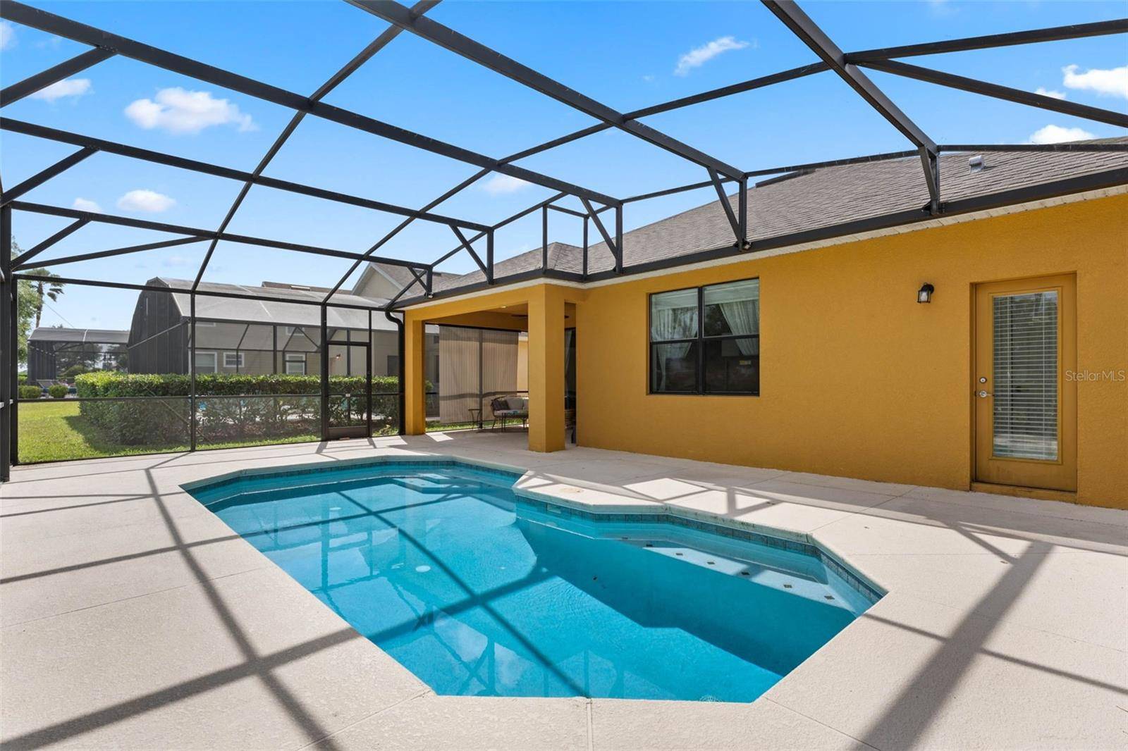 Davenport, FL 33837,2142 VICTORIA DR