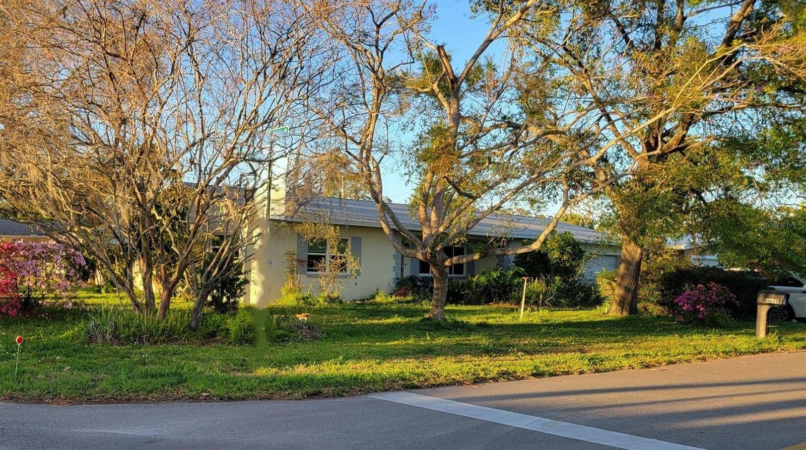 St Petersburg, FL 33707,6639 RENALDO WAY S
