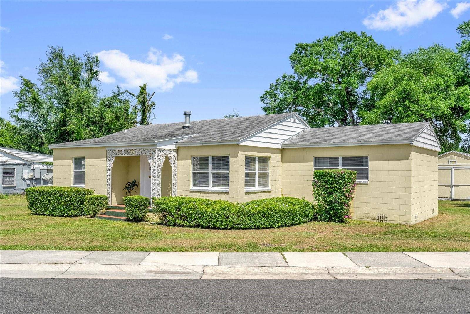Winter Park, FL 32789,320 GRANADA DR