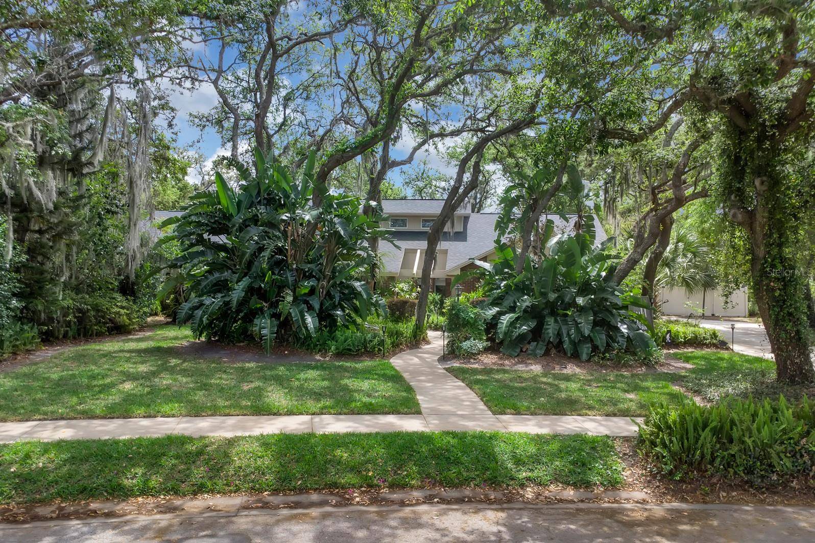 Longwood, FL 32779,204 GREEN LAKE CIR