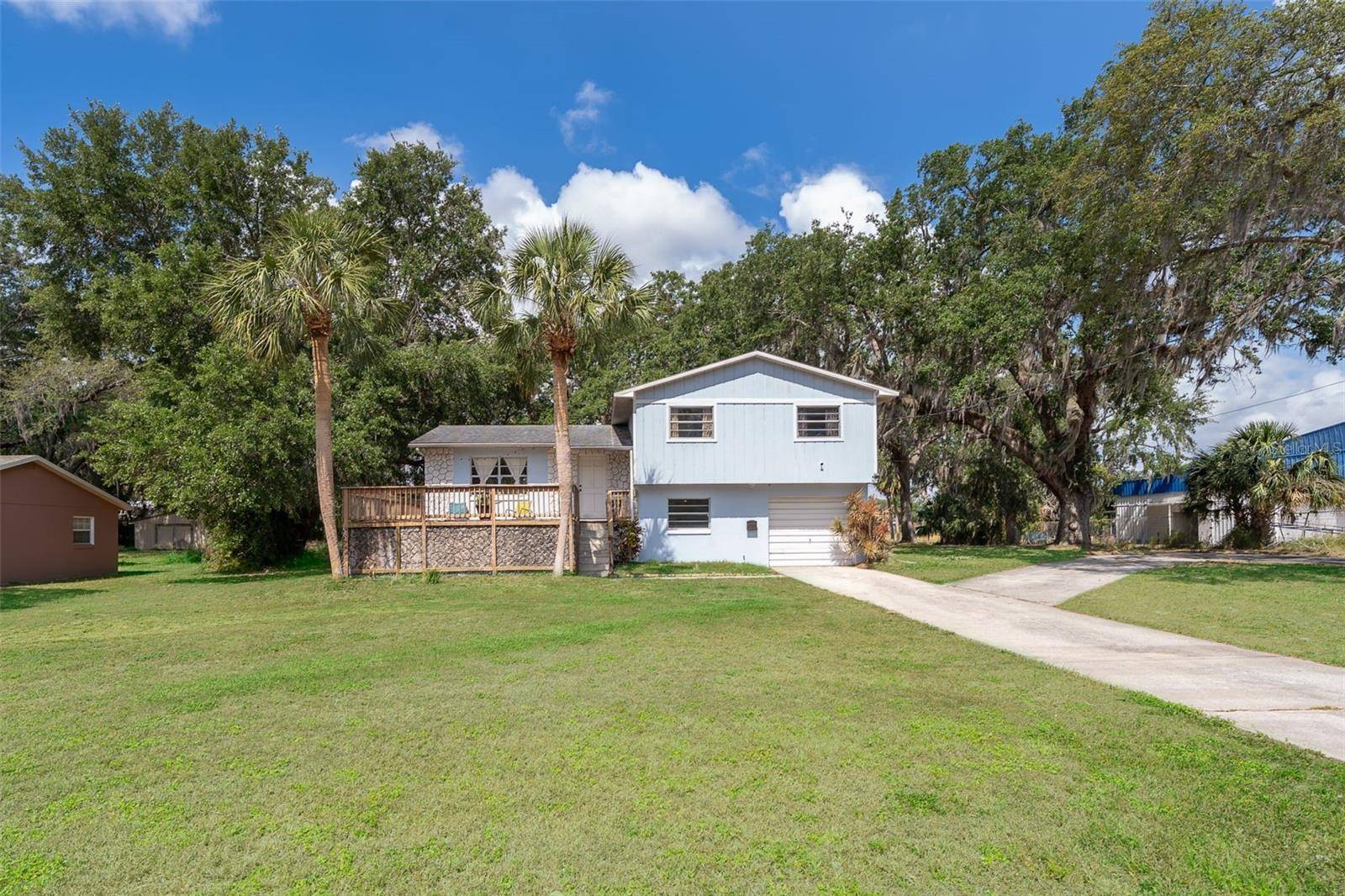 Leesburg, FL 34748,201 GLENN ST
