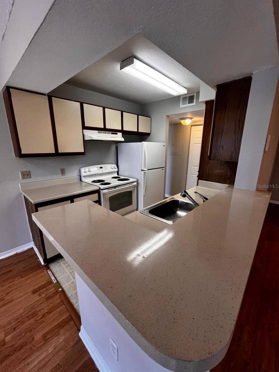 Orlando, FL 32835,1037 S HIAWASSEE RD #2816