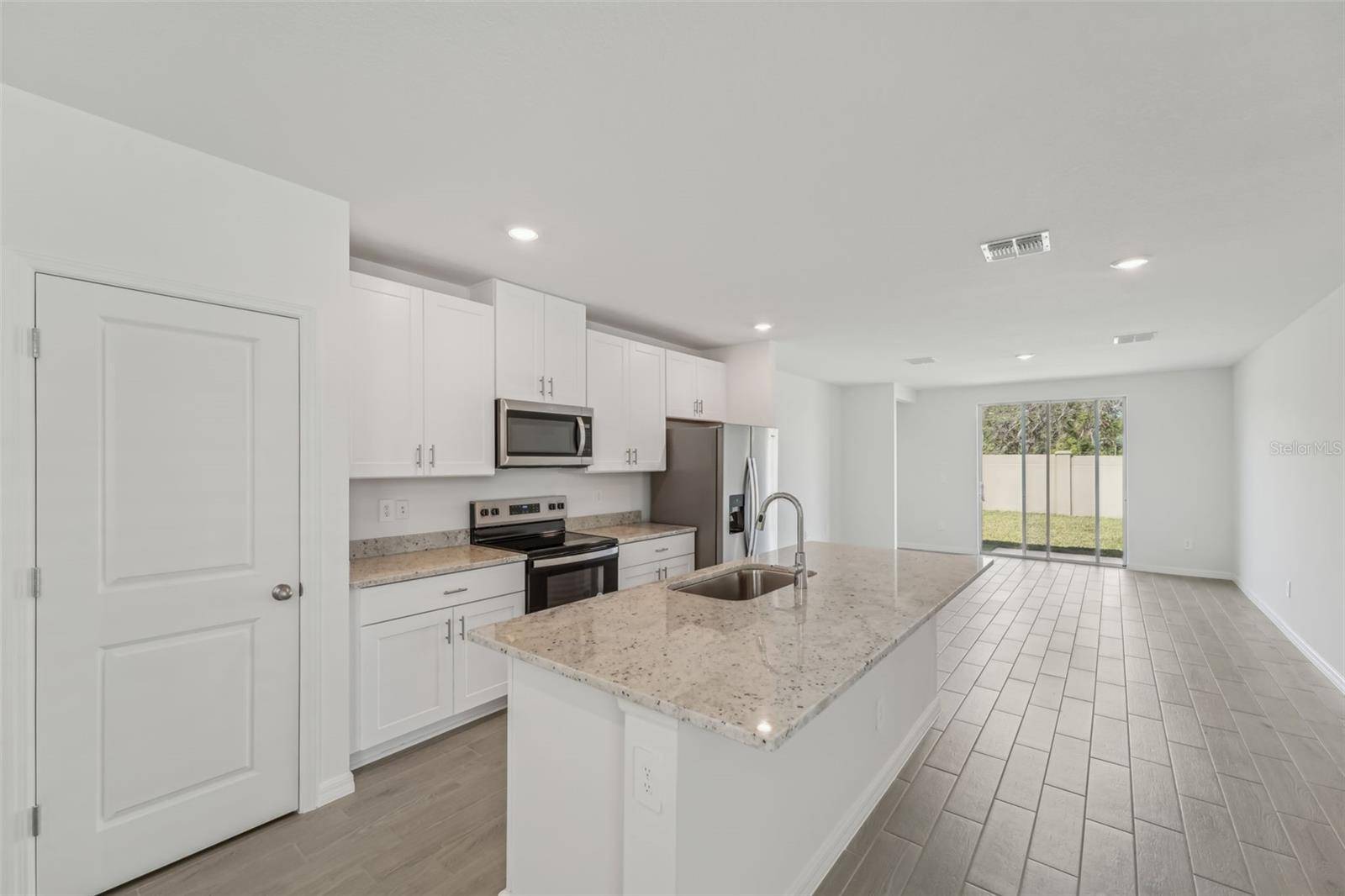 Zephyrhills, FL 33541,1861 BREKEY WAY