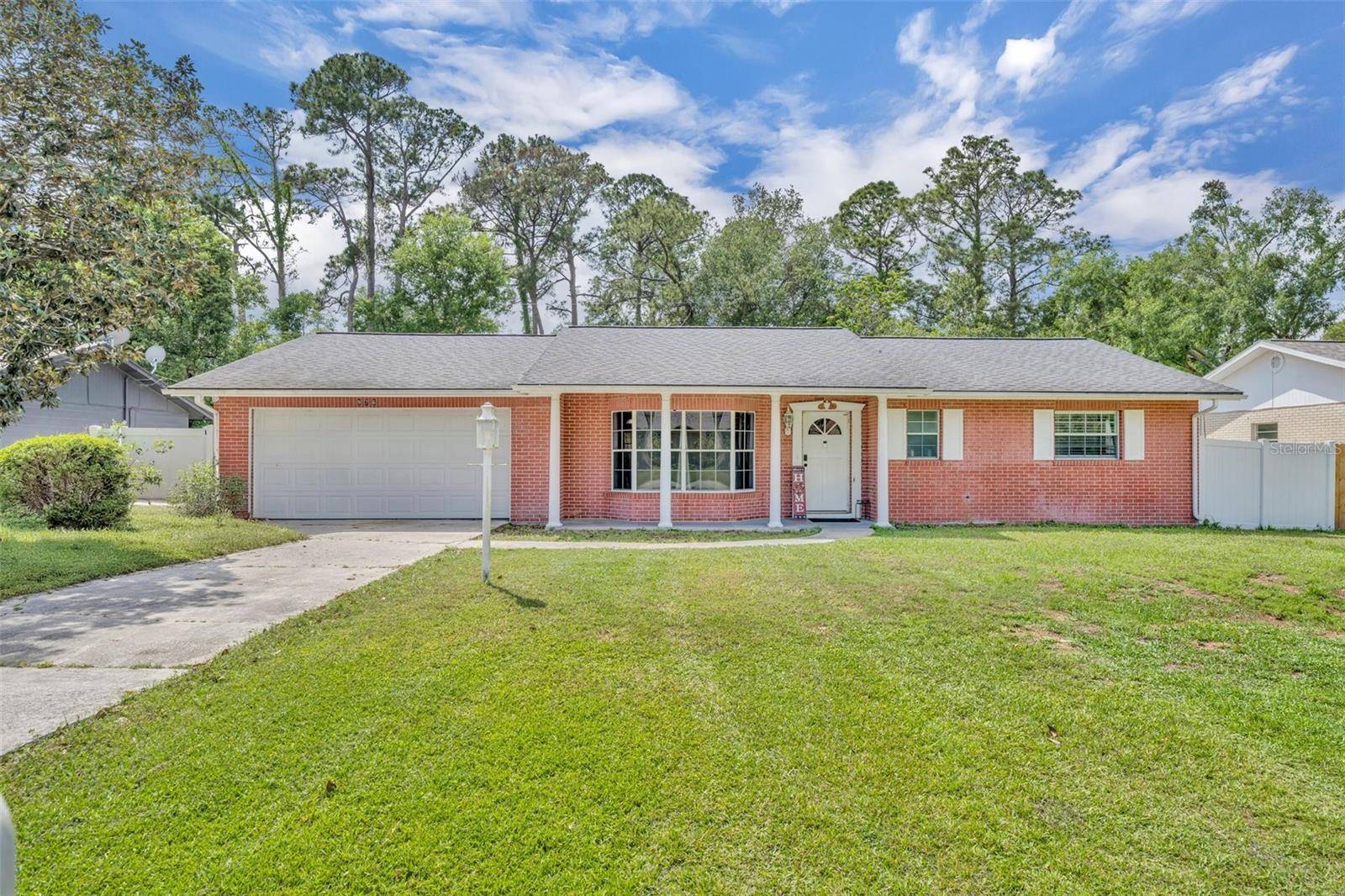 Deltona, FL 32725,976 W GAUCHO CIR