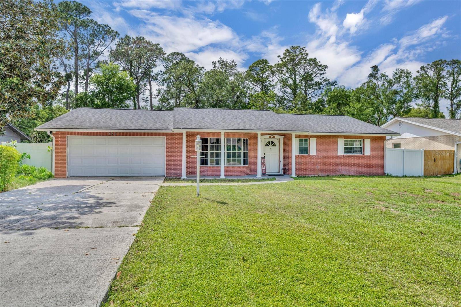 Deltona, FL 32725,976 W GAUCHO CIR