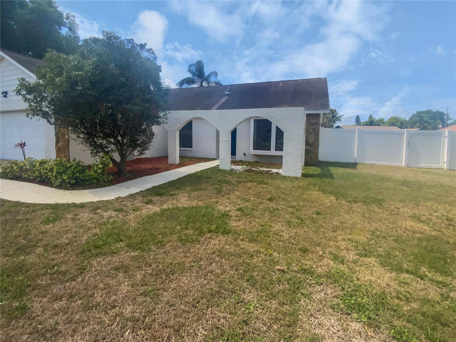 Land O Lakes, FL 34639,22162 WEEKS BLVD