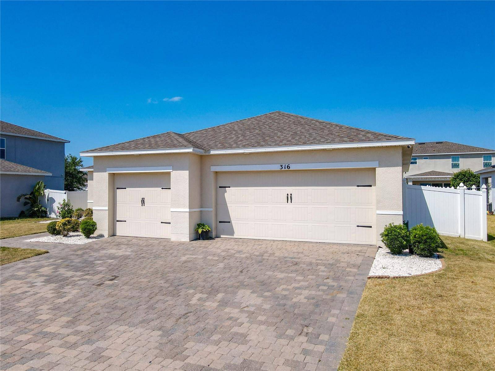 Kissimmee, FL 34758,316 BLUE LAKE CIR
