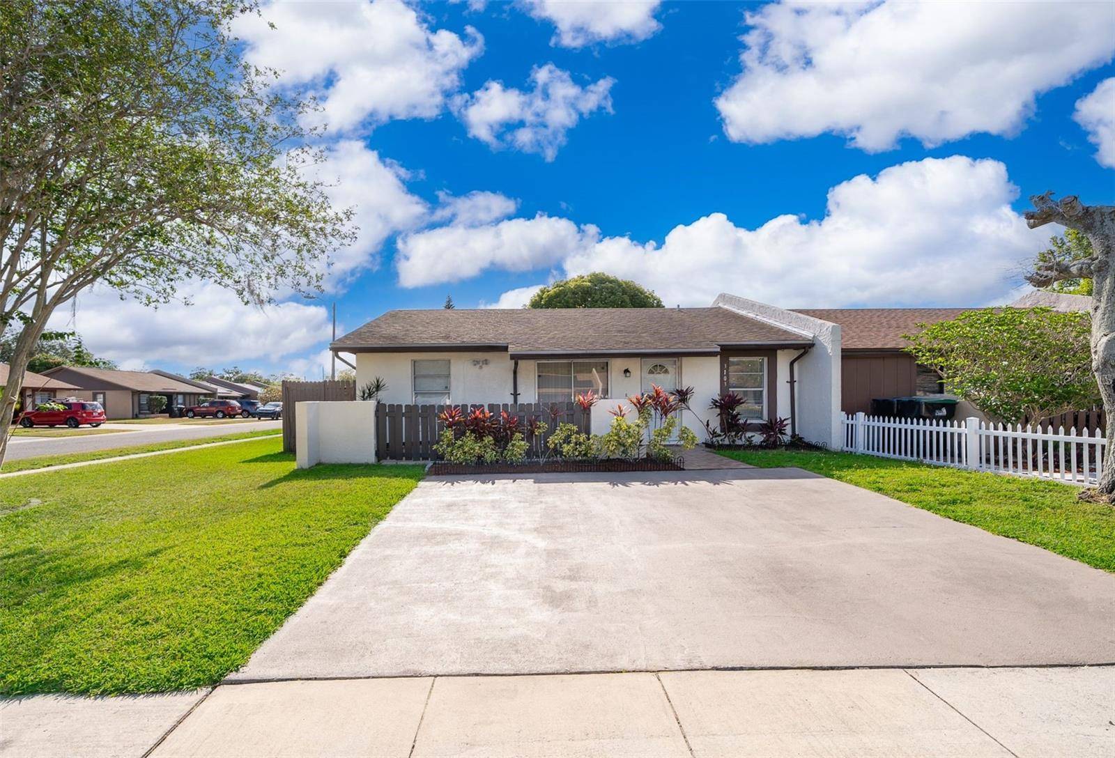 Orlando, FL 32822,3103 YORYCH LN