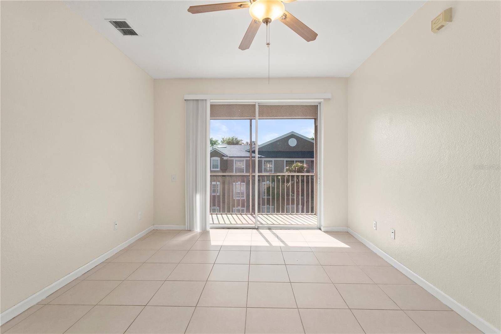 Orlando, FL 32835,7109 YACHT BASIN AVE #430