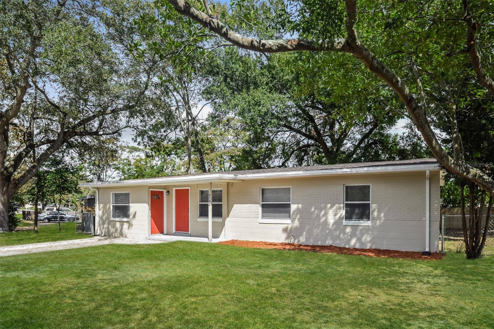 Tampa, FL 33617,4542 TARPON DR