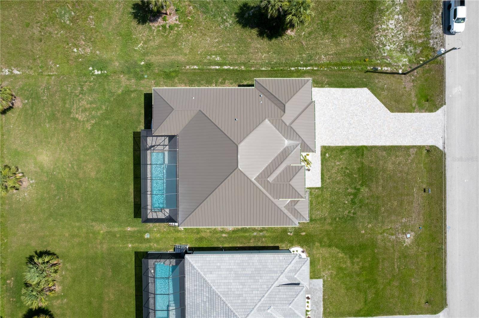Rotonda West, FL 33947,211 ROTONDA BLVD S