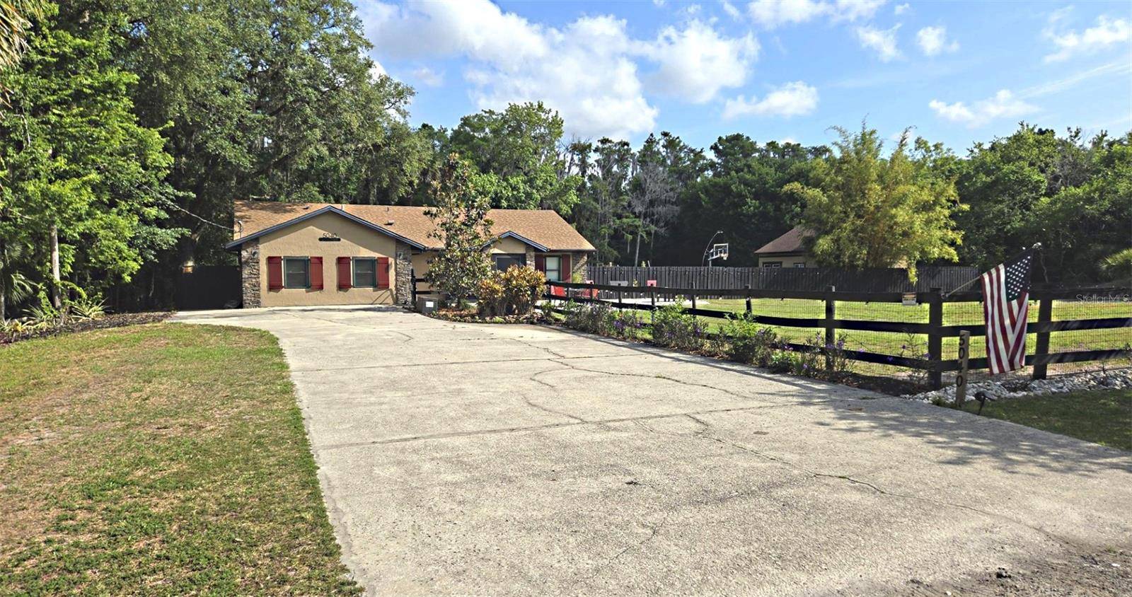 Sanford, FL 32771,5040 MICHIGAN AVE