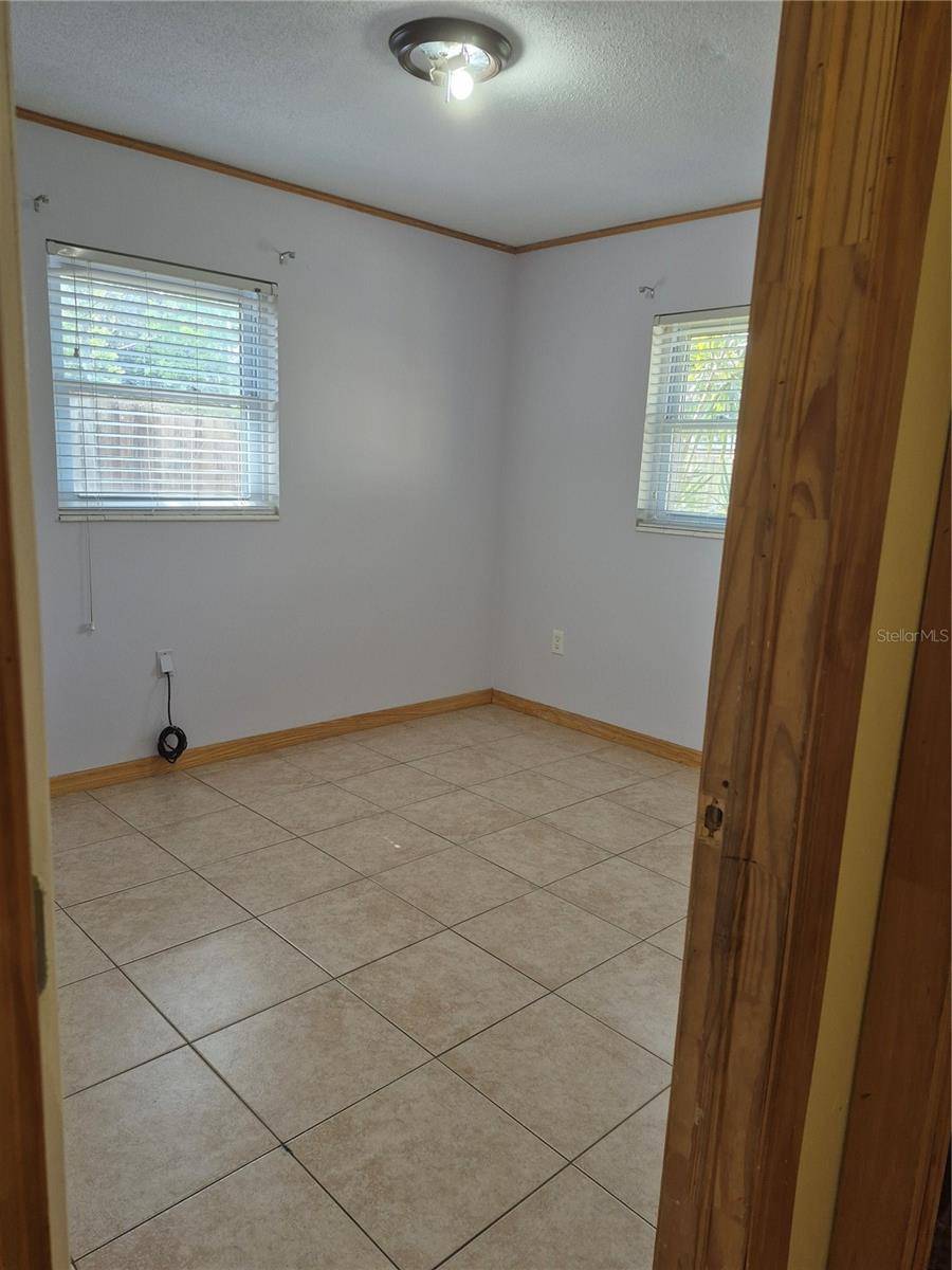 Apopka, FL 32712,5 W NIGHTINGALE ST