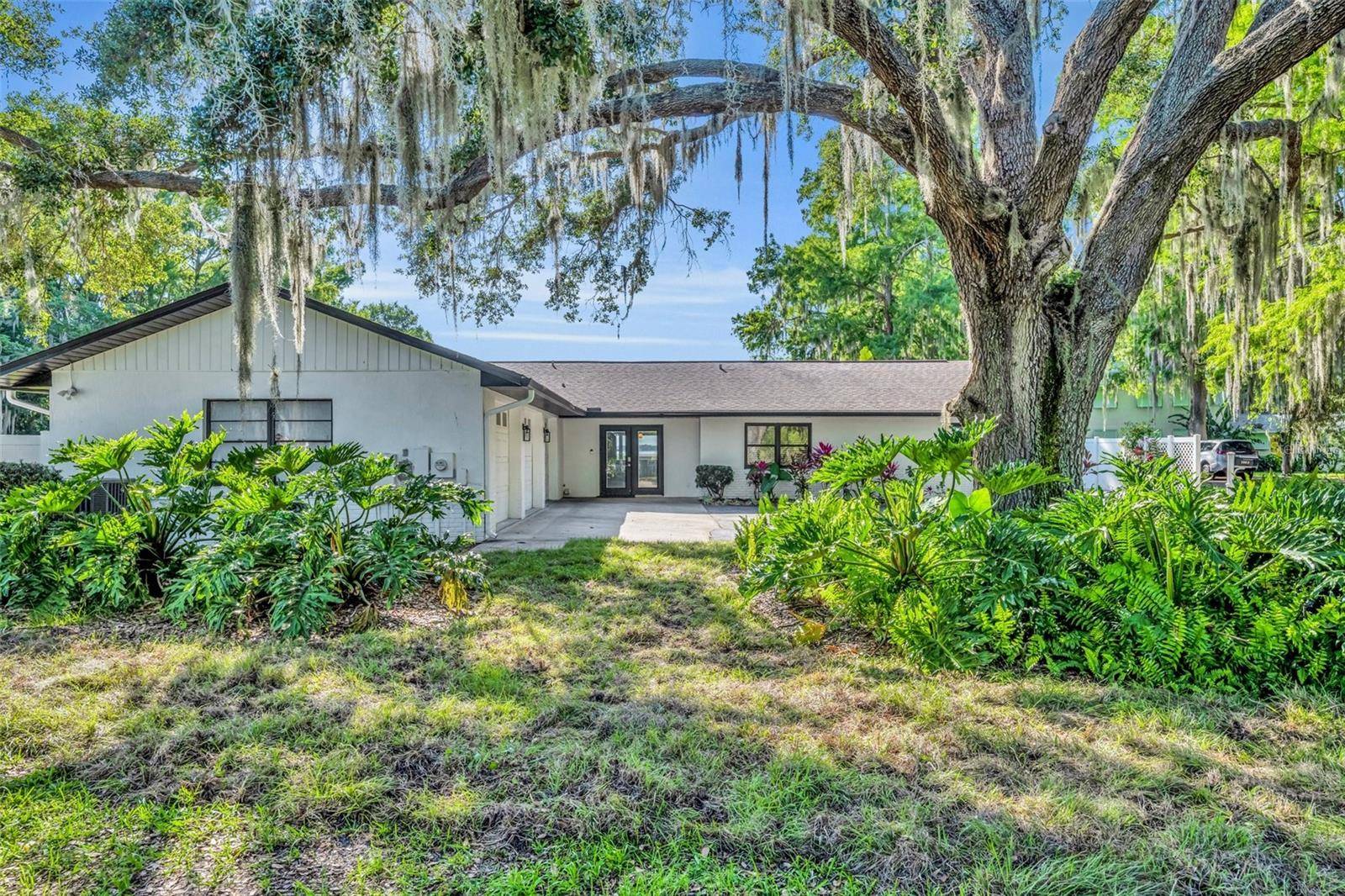 Kissimmee, FL 34744,1003 SHORE DR