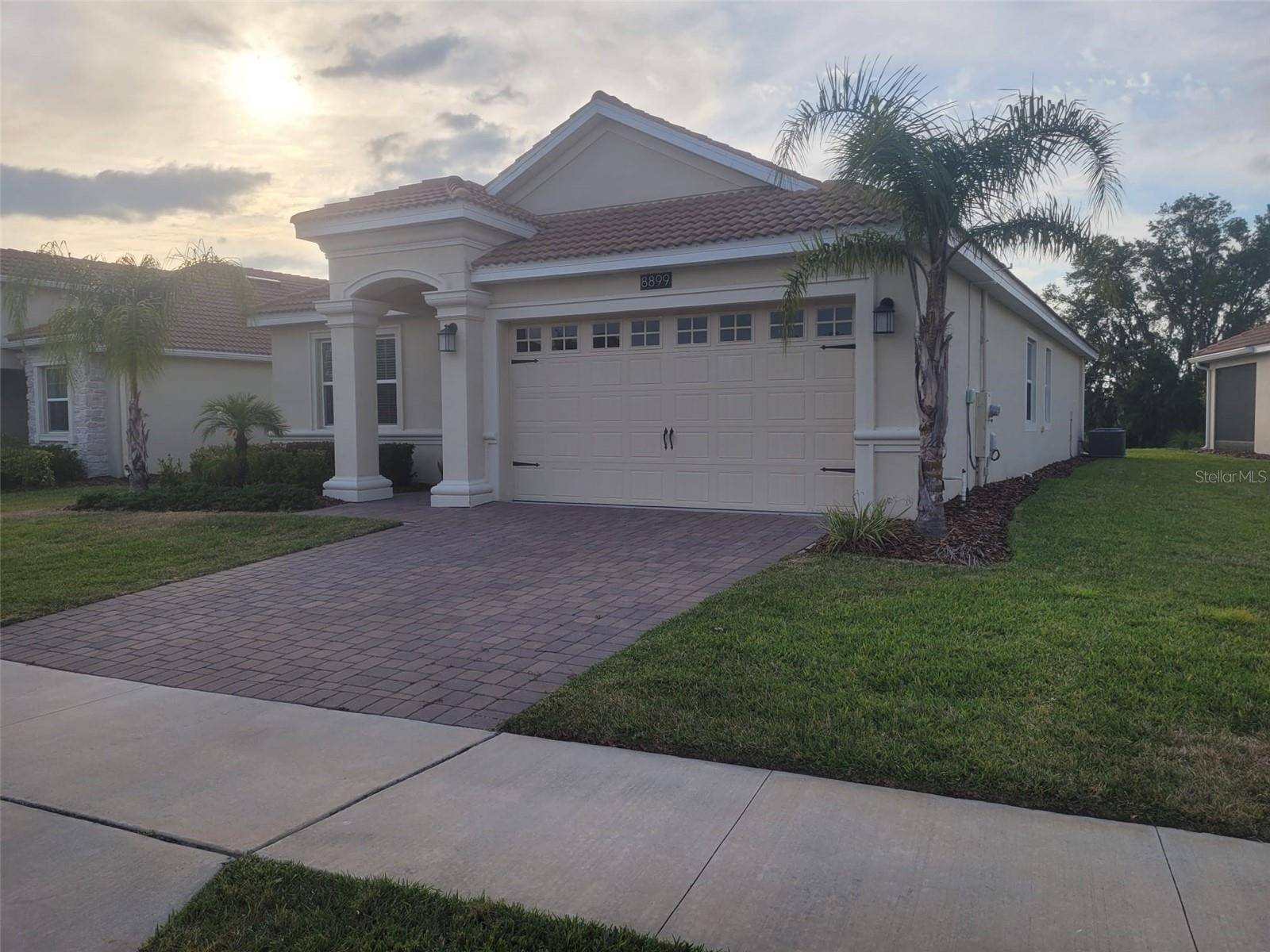 Davenport, FL 33836,8899 FALLEN OAK DR