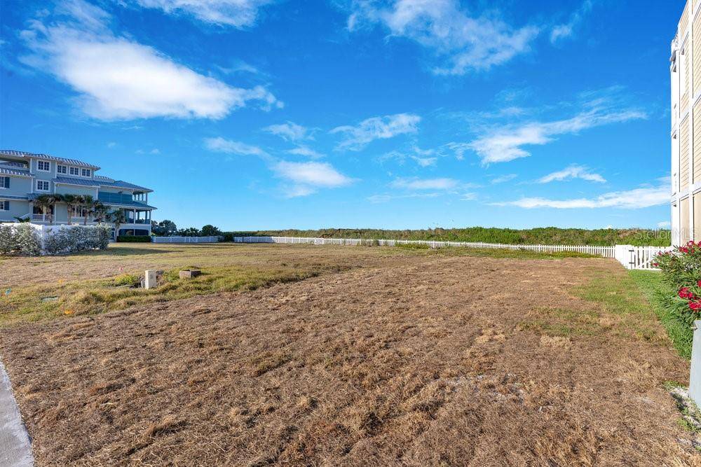 Fort Pierce, FL 34949,5104 WATERSONG WAY