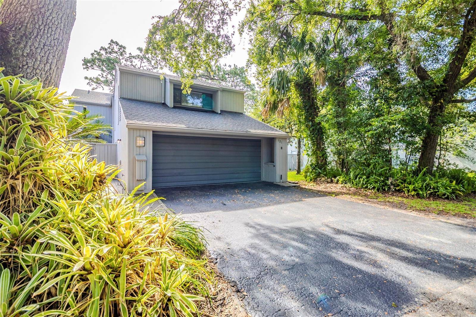 Longwood, FL 32779,121 PRIMROSE DR