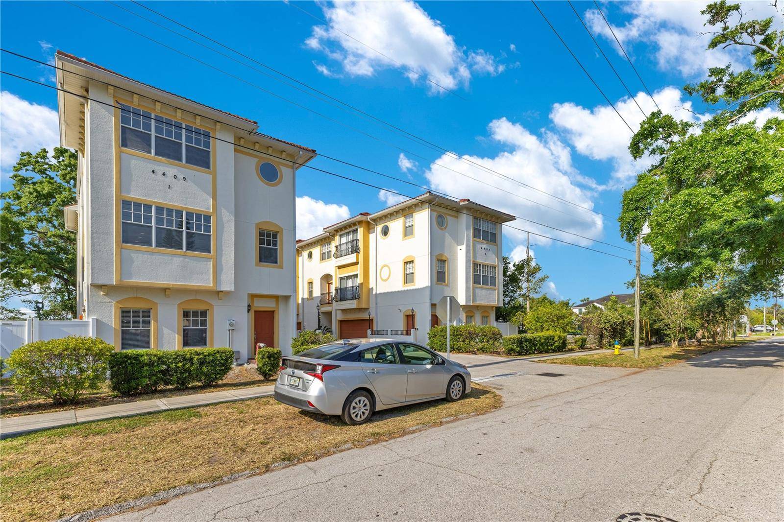 Tampa, FL 33609,4409 W GRAY ST #5