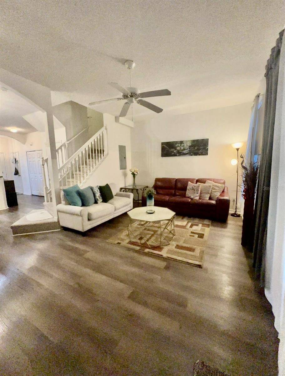 Kissimmee, FL 34746,1207 S BEACH CIR