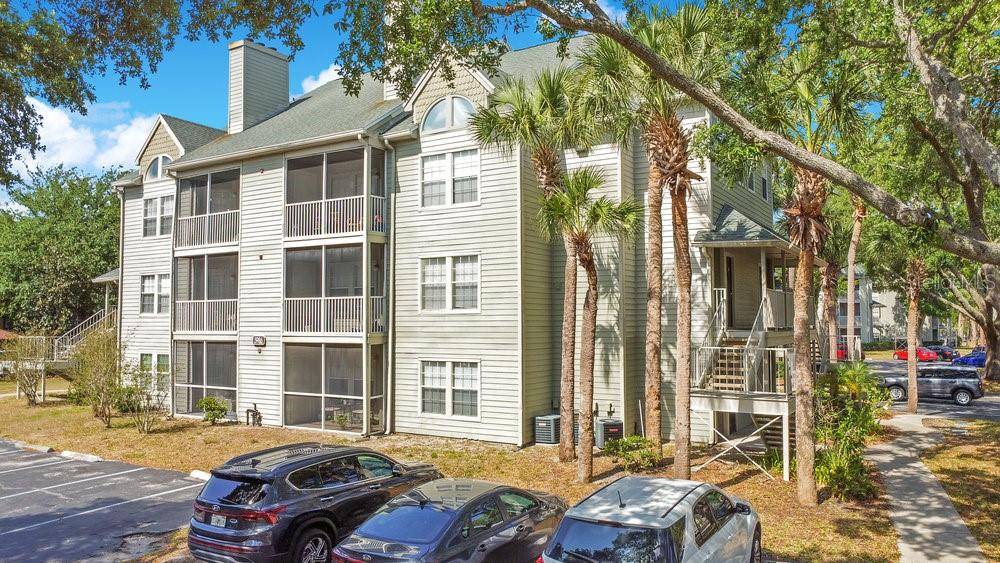 Orlando, FL 32835,5986 WESTGATE DR #101