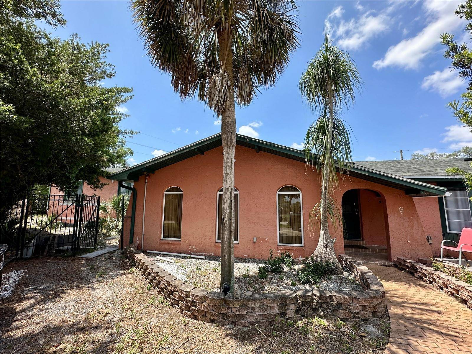 Altamonte Springs, FL 32701,300 BROADVIEW AVE