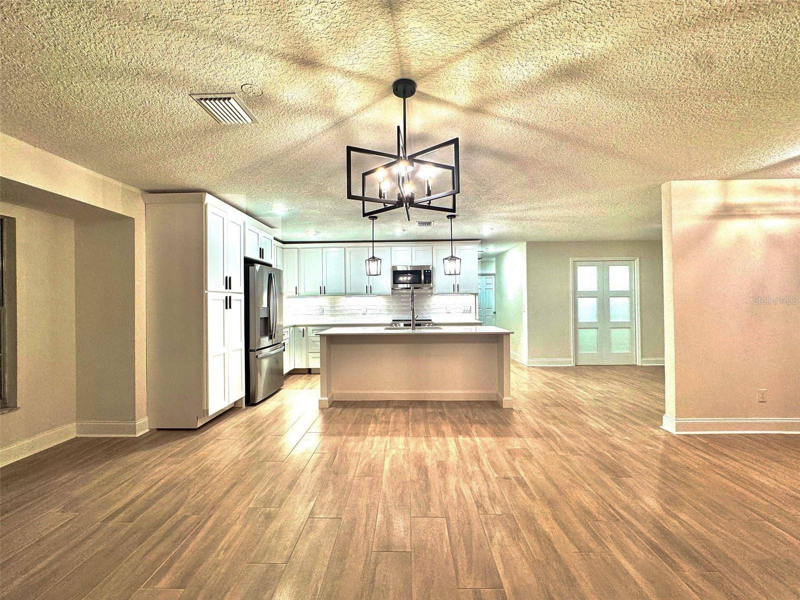Orlando, FL 32817,8825 LARWIN LN
