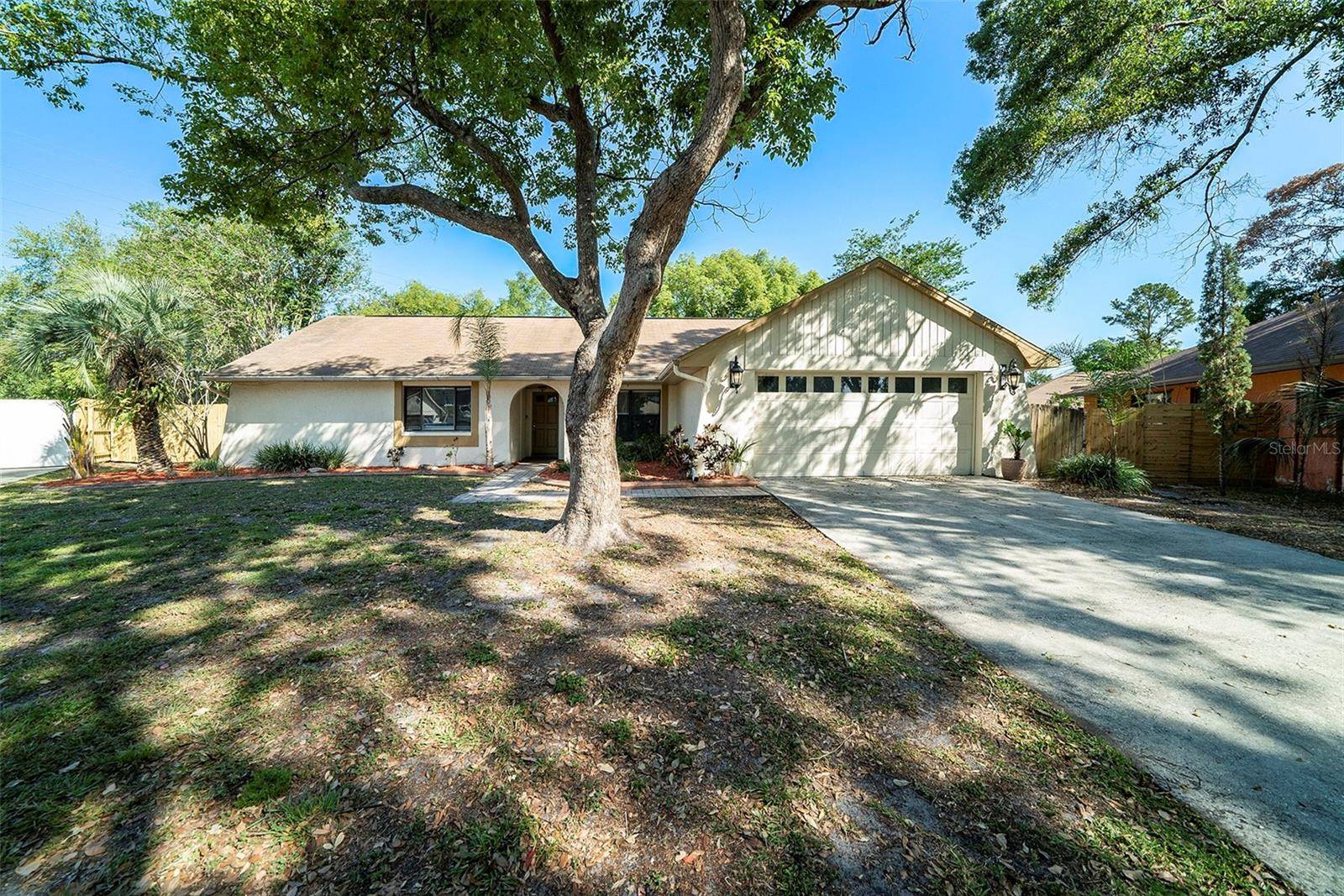 Tampa, FL 33618,3419 PLEASANT LAKE DR