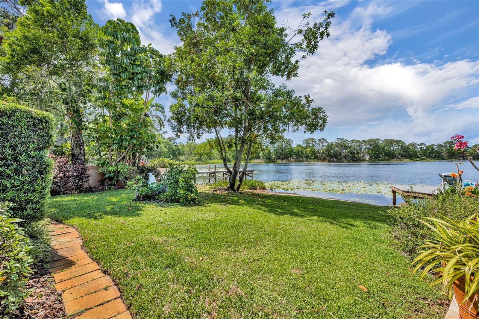 Orlando, FL 32817,3960 LAKE MIRA DR DR