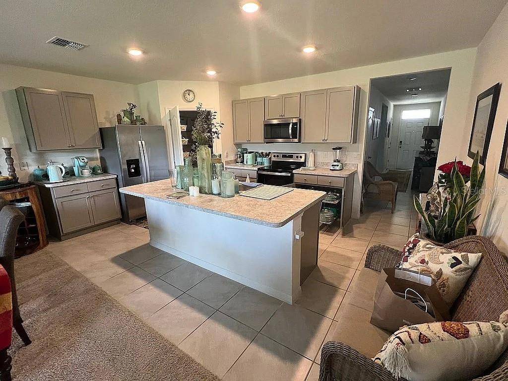 New Smyrna Beach, FL 32168,2711 NEVERLAND DR