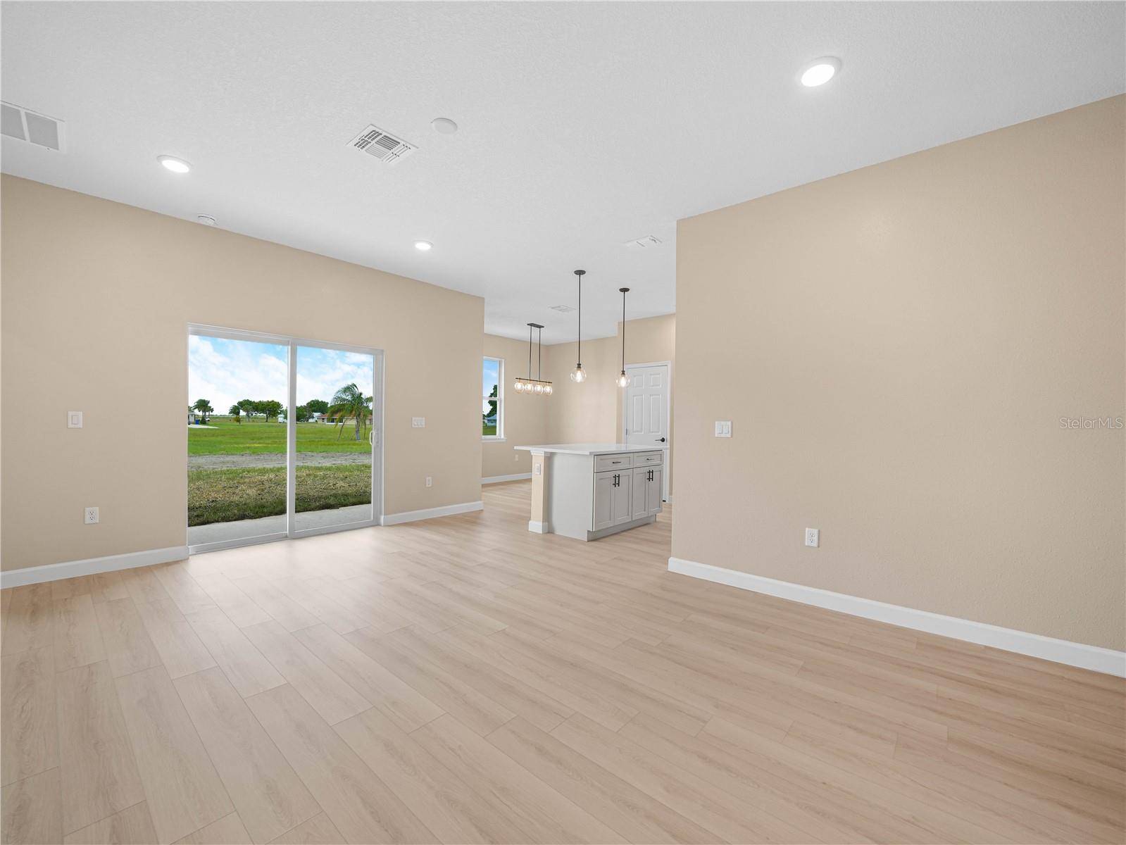 Sebring, FL 33876,7833 GRANADA RD