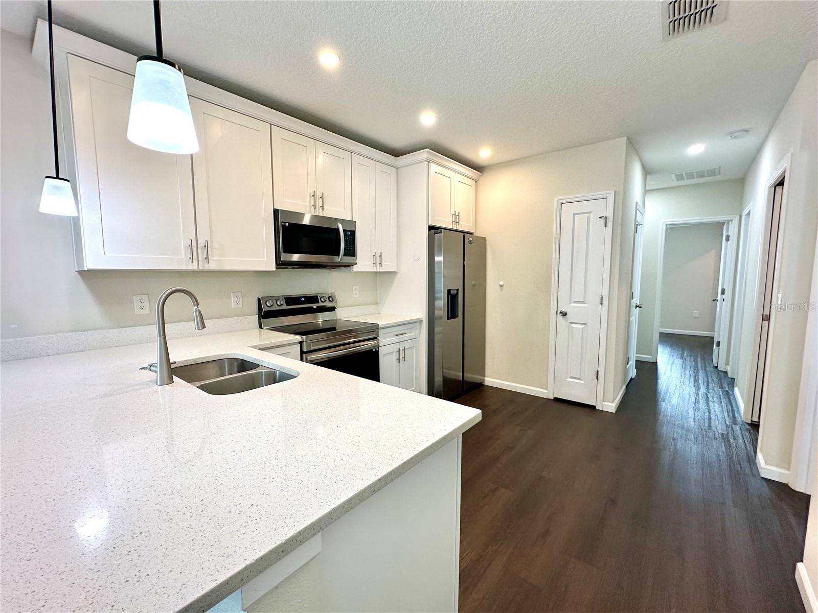 Eustis, FL 32726,1100 E GOTTSCHE AVE