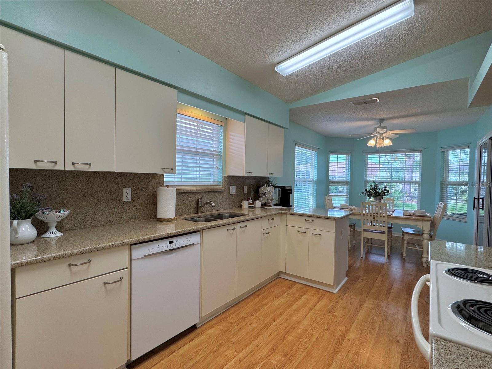 Leesburg, FL 34748,32900 CROOKED OAKS LN