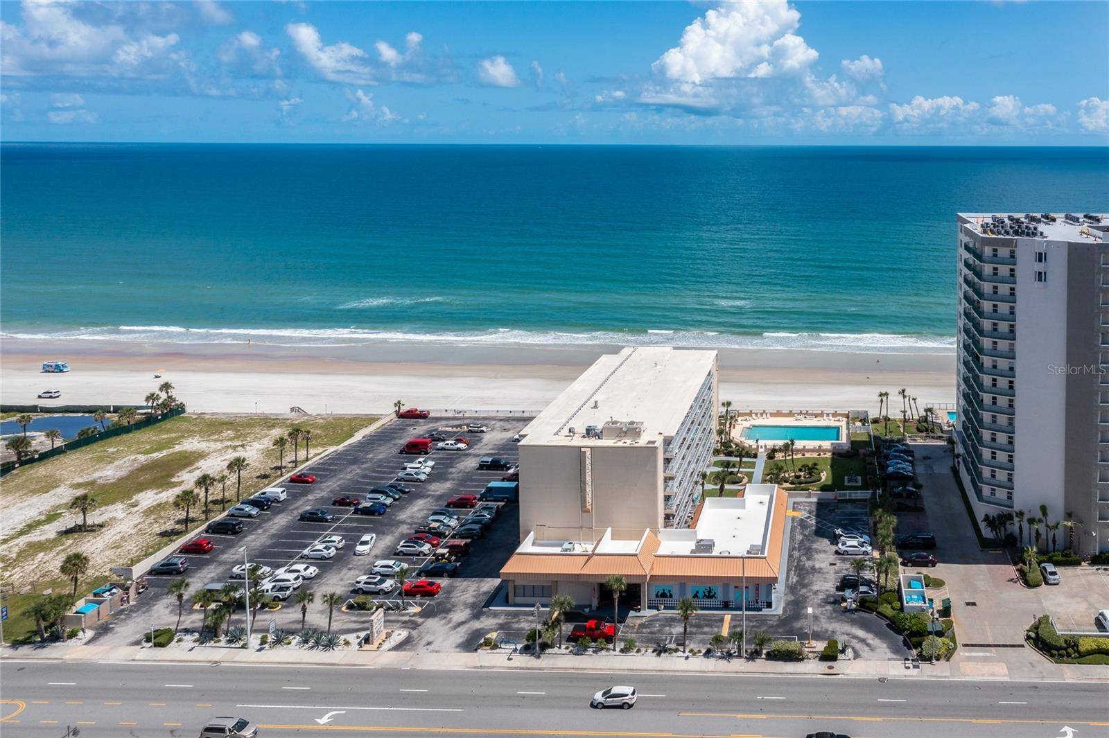 Daytona Beach Shores, FL 32118,2043 S ATLANTIC AVE #105
