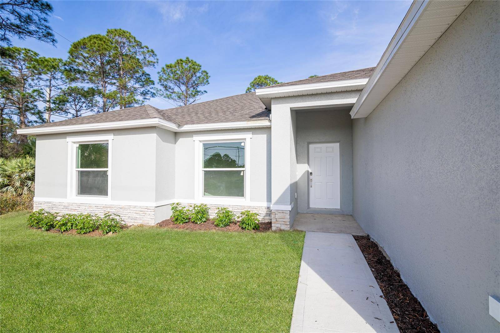 Palm Bay, FL 32909,884 READING ST SE