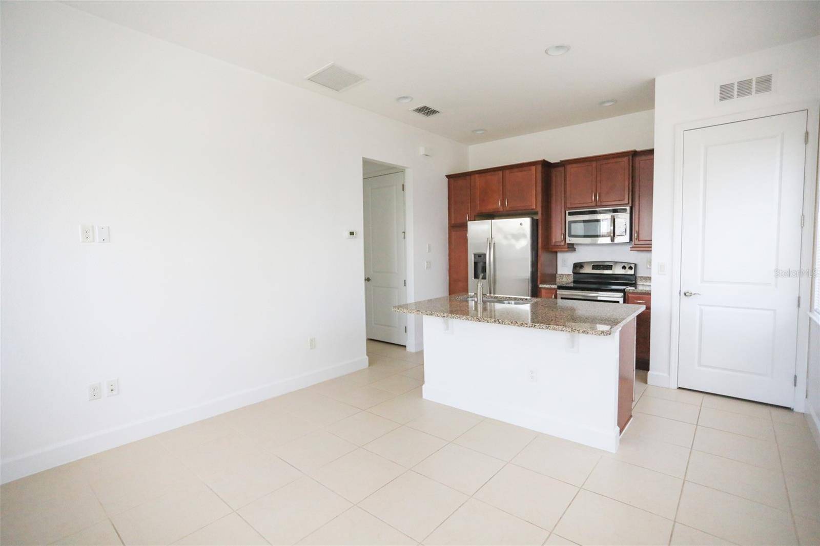Orlando, FL 32827,8106 LAUREATE BLVD #B