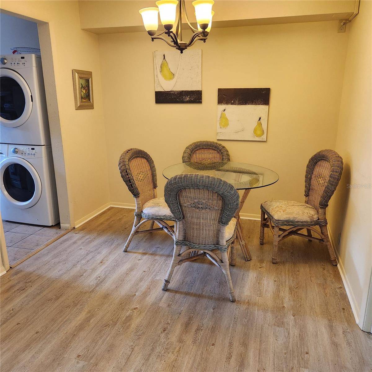 Altamonte Springs, FL 32701,434 WINDMEADOWS ST #434