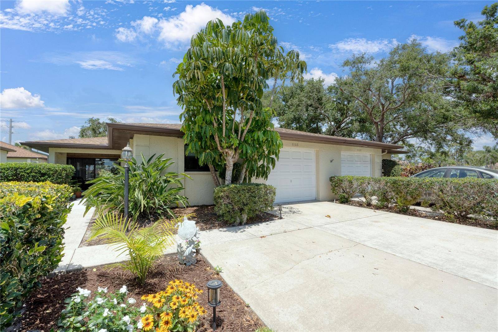 Bradenton, FL 34207,6108 PENNY LN #0