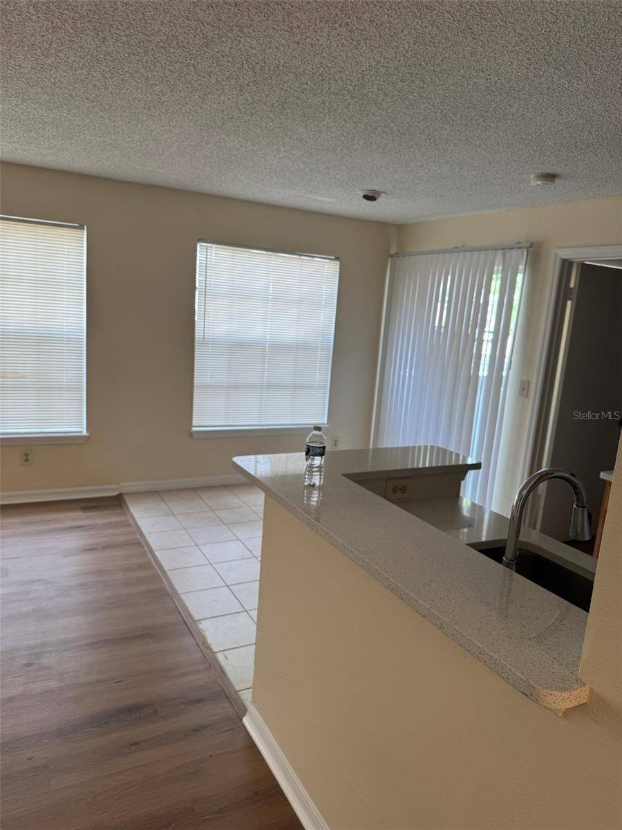 Orlando, FL 32835,1077 S HIAWASSEE RD #813