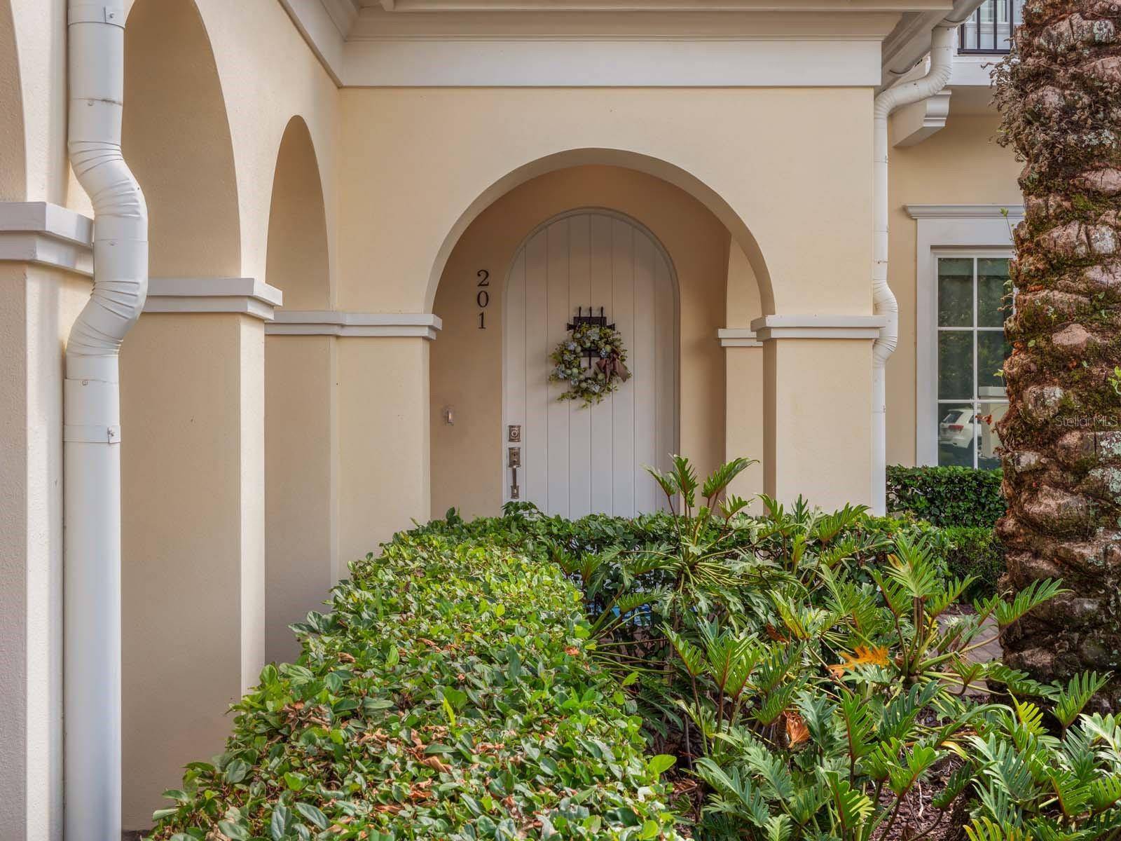 Orlando, FL 32827,10371 KENSINGTON SHORE DR #H-201