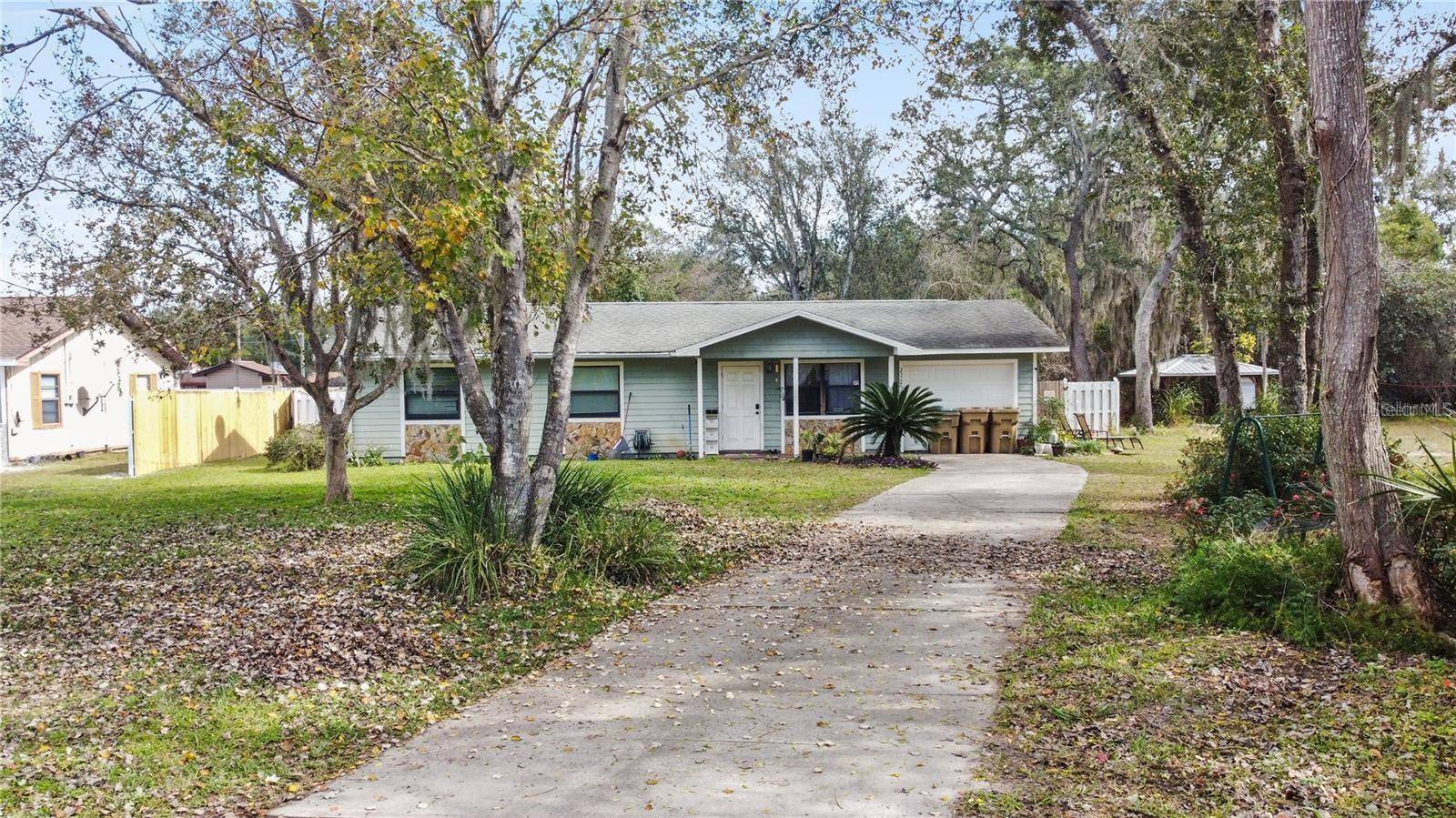 Leesburg, FL 34788,35724 DAWN DR