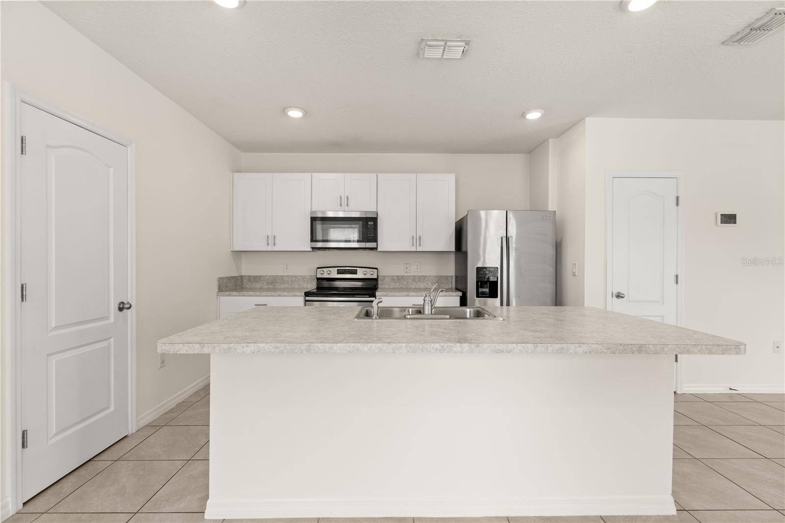 Kissimmee, FL 34744,1797 RED CANYON DR