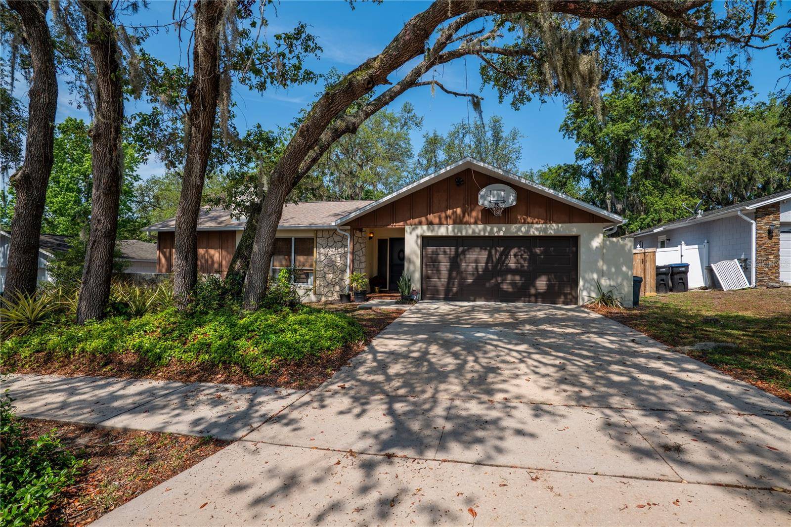 Orlando, FL 32817,2708 BURTON LN