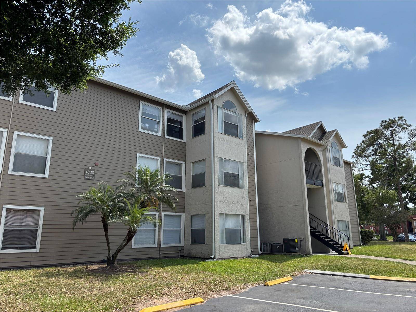 Orlando, FL 32811,4720 WALDEN CIR #1418