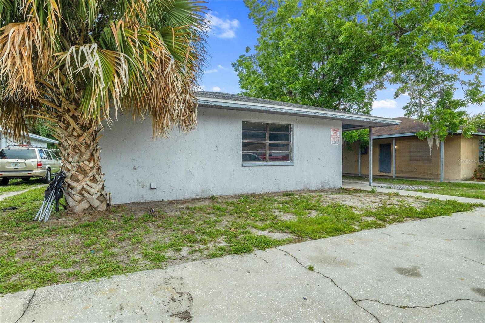 Lakeland, FL 33815,2464 CHESTNUT WOODS DR