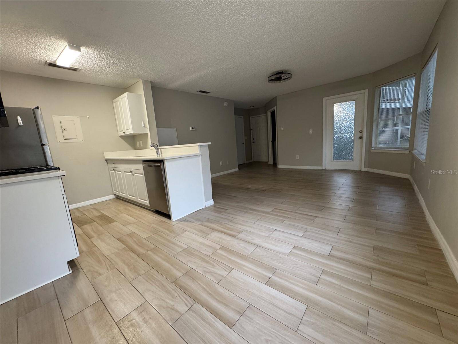 Lake Mary, FL 32746,2565 GRASSY POINT DR #103